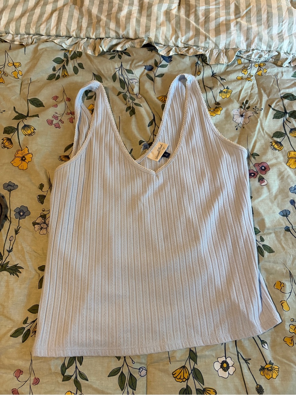 Universal Thread Light Blue Ribbed V-Neck Tank